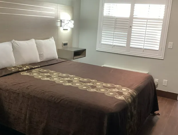 Mayfair Inn Ontario Airport hotel detail image 4