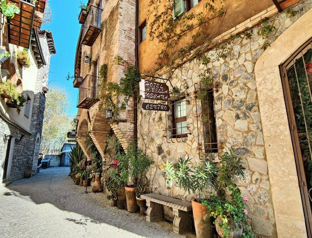 La Bella Toscana Centro hotel detail image 1