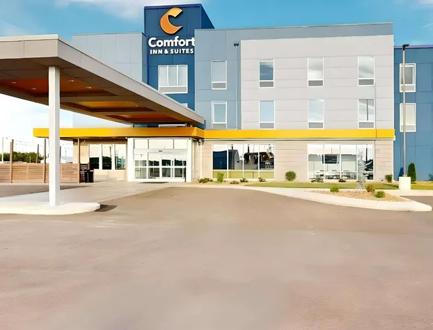 Comfort Inn & Suites Mountain Grove US-60 hotel detail image 2