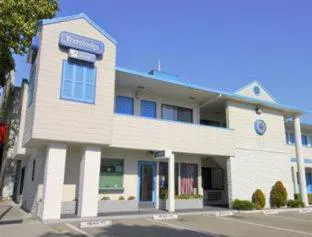 Sather Berkeley, SureStay Collection by Best Western hotel detail image 2