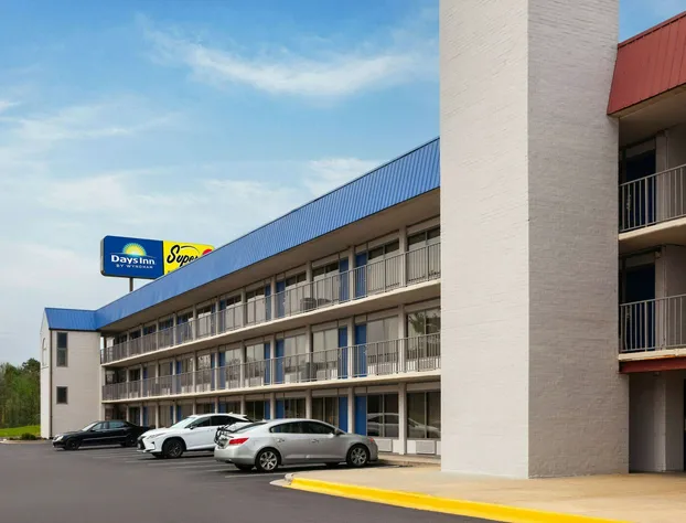 Days Inn by Wyndham Baltimore Northwest hotel detail image 1