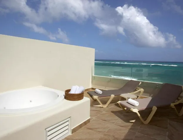 Akumal Bay Beach & Spa Resort hotel detail image 2