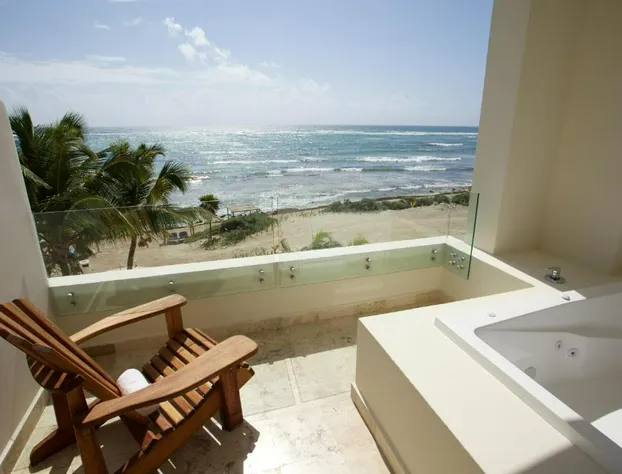 Akumal Bay Beach & Spa Resort hotel detail image 2
