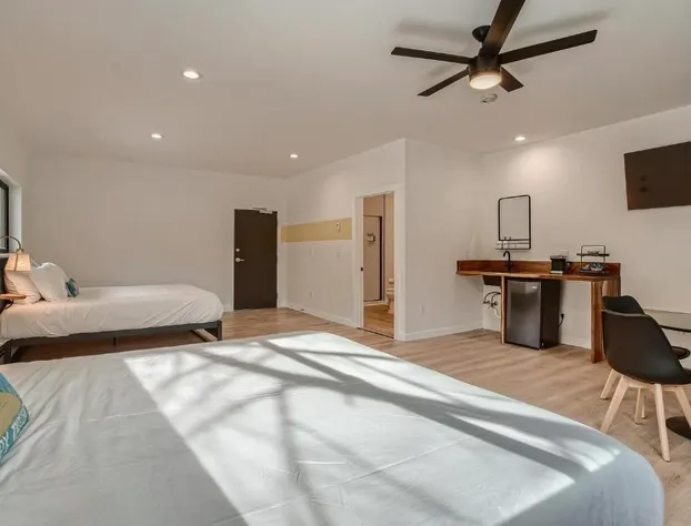 Uplift Inn hotel detail image 3