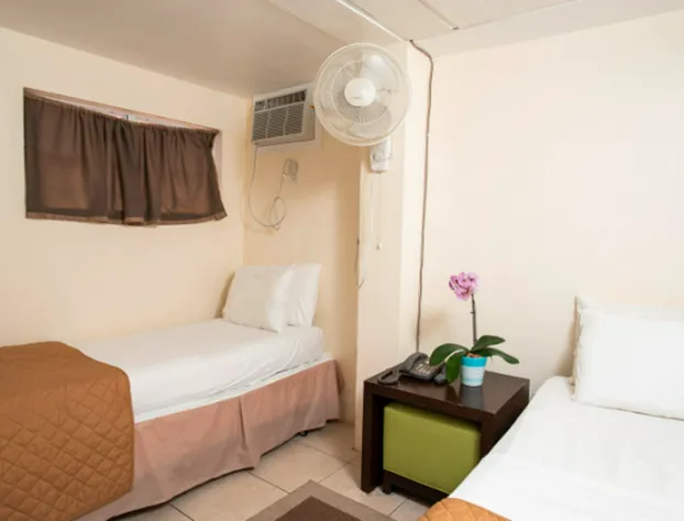 Bunker Hill Hotel hotel detail image 4