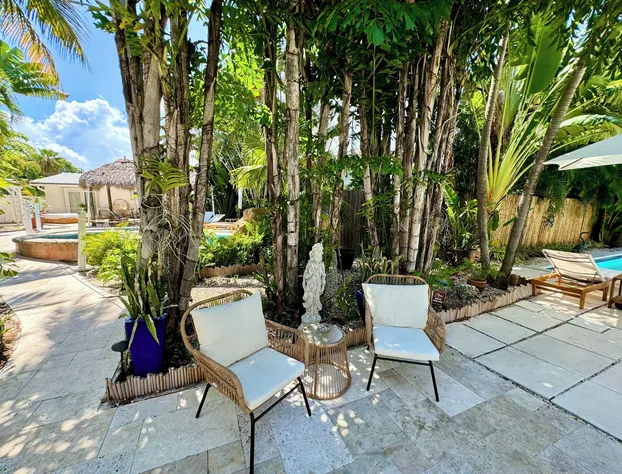 Islands Inn On The Drive hotel detail image 4