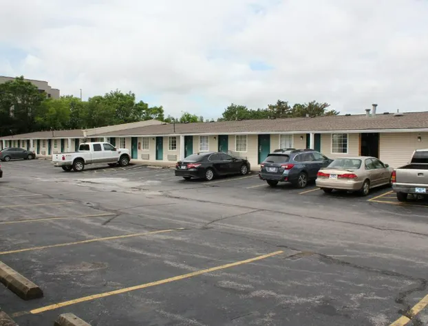 Executive Inn & Suites hotel detail image 1