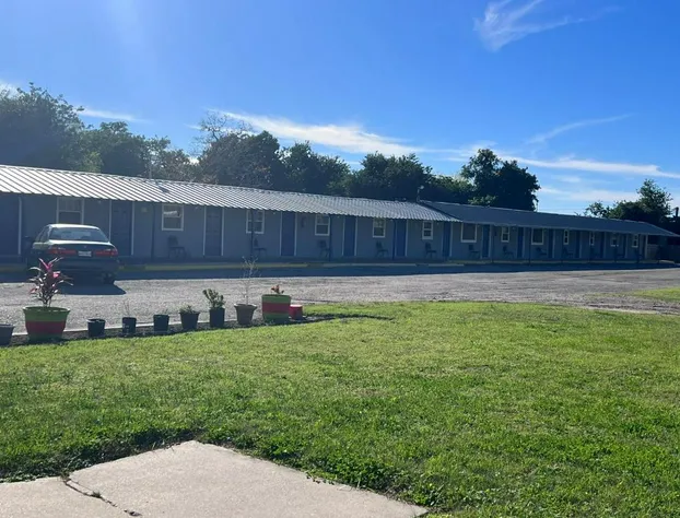 Budget Inn Motel hotel detail image 4