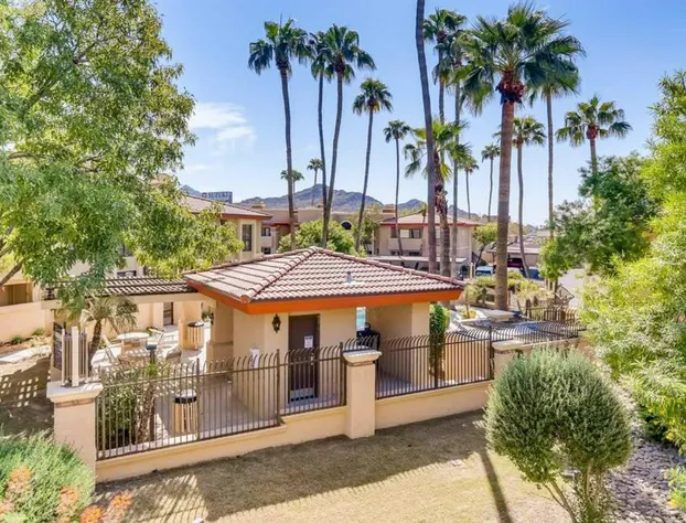 Resort living without the Resort Price hotel detail image 1