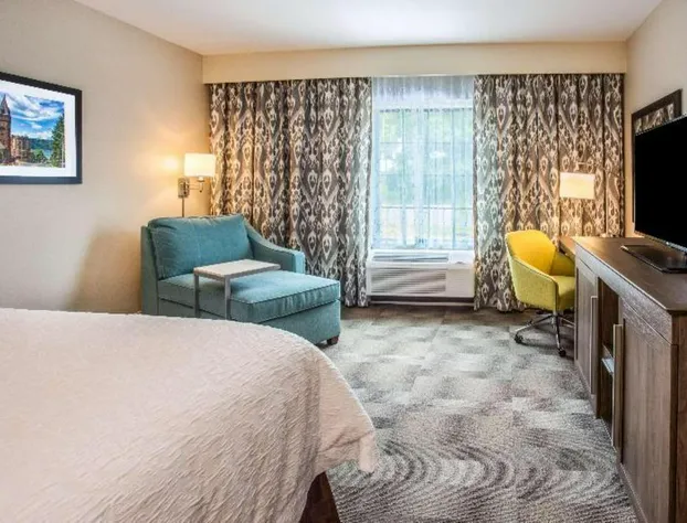 Hampton Inn & Suites Yonkers - Westchester hotel detail image 4