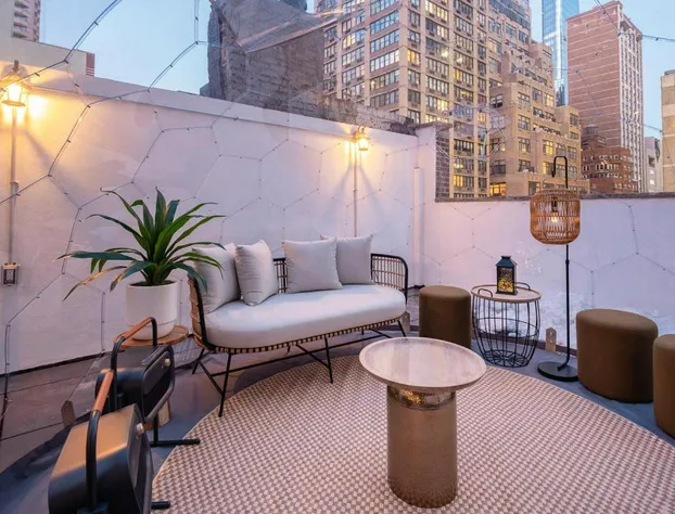 Little Charlie Hotel hotel detail image 2