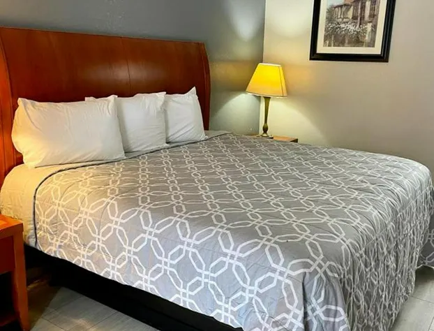 American Way Inn & Suites hotel detail image 1