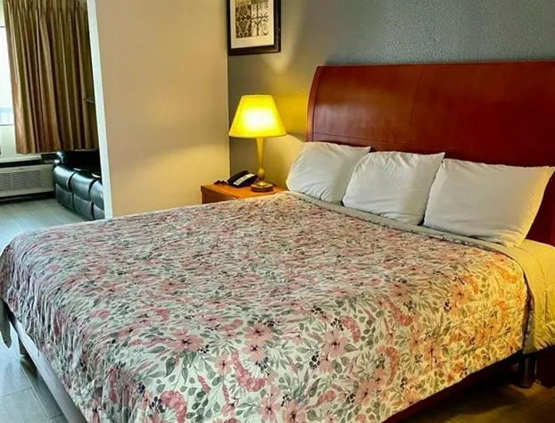 American Way Inn & Suites hotel detail image 3