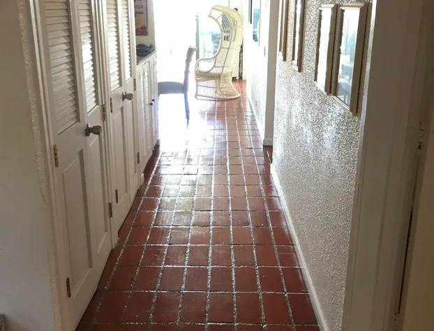 Isla Vista Condo hotel detail image 3