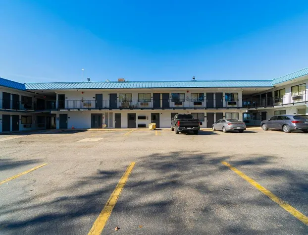 Xpress Inn & Extended Stays hotel detail image 2