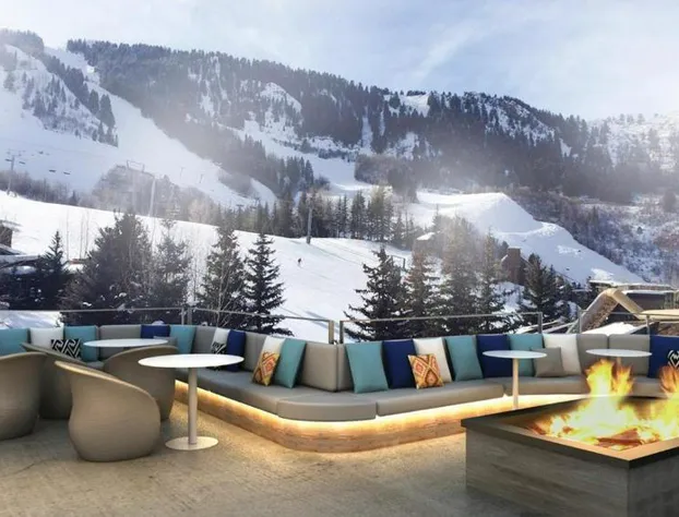 W Hotel Aspen - Hotel Room With 2 Queens hotel detail image 2