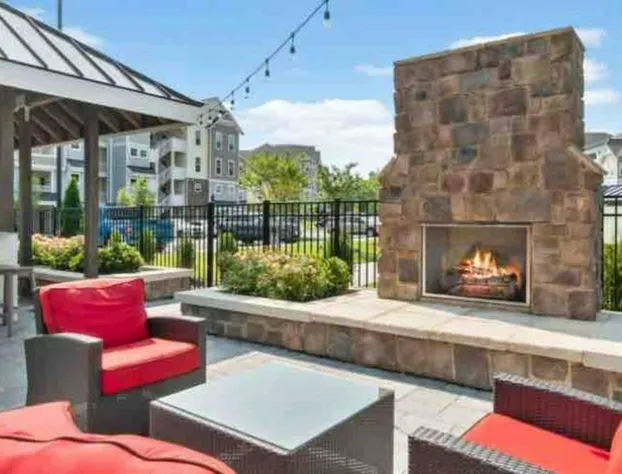 Luxe King Bd W Resort Amenities hotel detail image 1