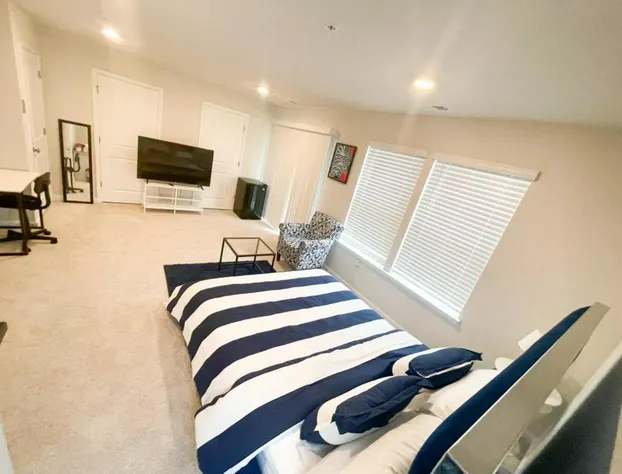 Ruby hotel detail image 3