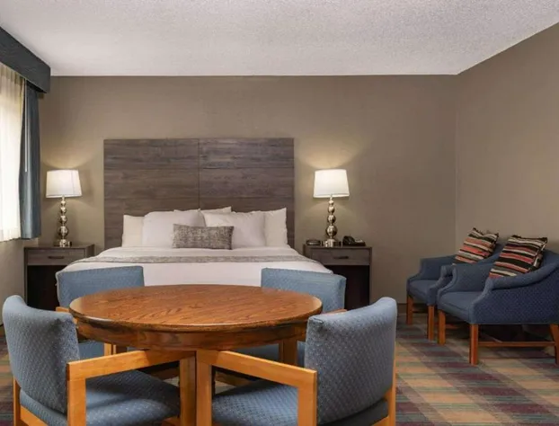 Baymont Inn Baldwin hotel detail image 2