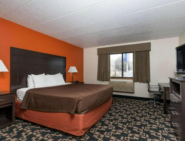 Baymont Inn Baldwin hotel detail image 3