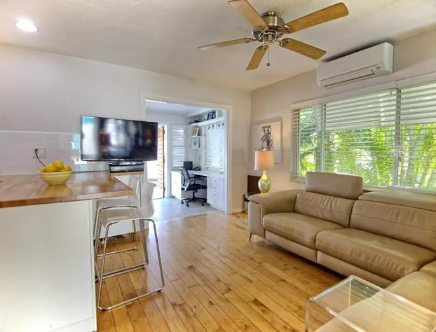 Gulfside Resort. Unit 1 hotel detail image 4