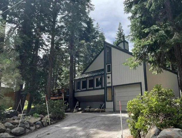 Winter Fun in North Lake Tahoe Carnelian Bay hotel detail image 2