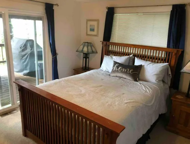 Brinnon Retreat hotel detail image 4