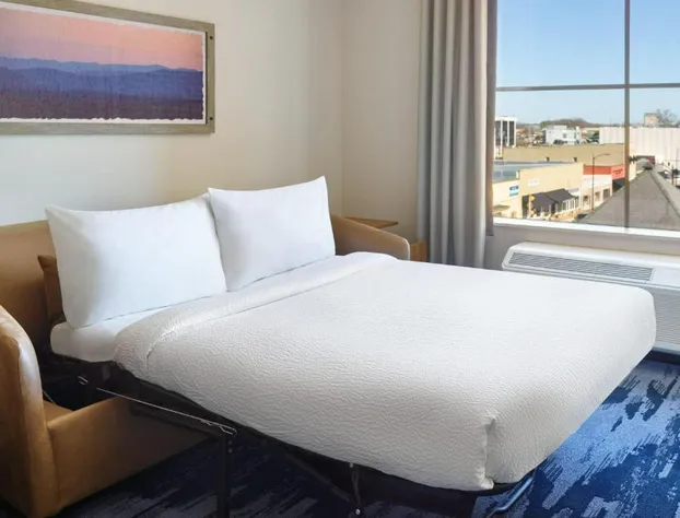 Fairfield Inn & Suites by Marriott Decatur hotel detail image 3