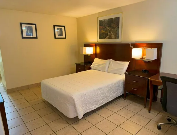 Big Chile Inn & Suites hotel detail image 4