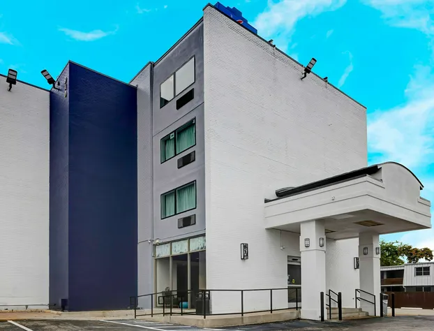 Motel 6 Arlington, Tx – Entertainment District hotel detail image 1