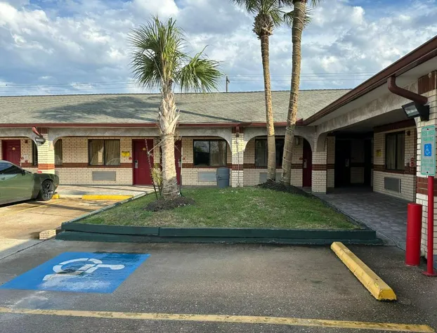 Palace Inn I-45 & Bellfort hotel detail image 1