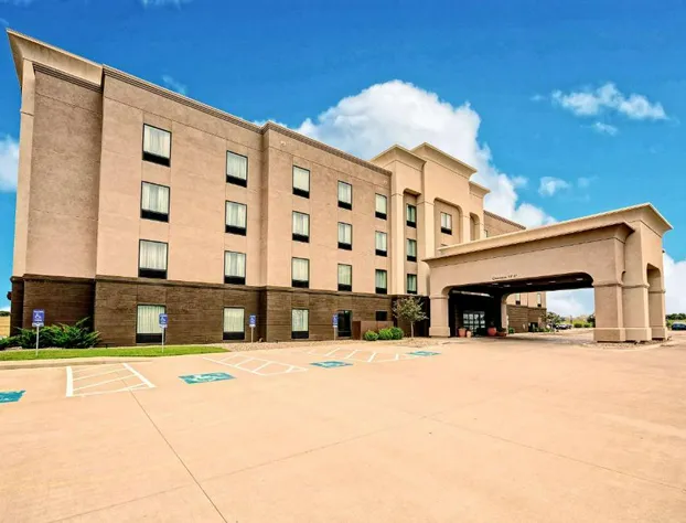 Hampton Inn By Hilton Belton Mo hotel detail image 1