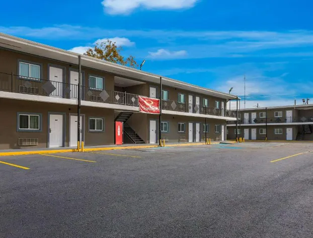 Econo Lodge Gretna - New Orleans hotel detail image 1