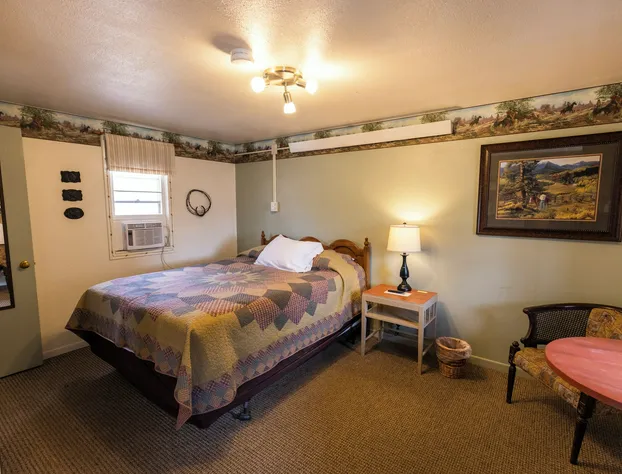 Sunset RV Park and Motel hotel detail image 4