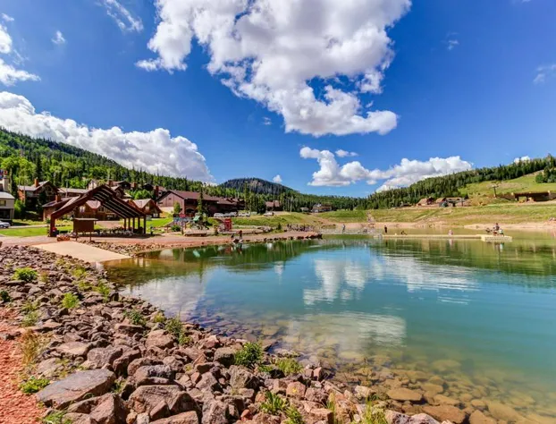 Giant Steps 88 hotel detail image 1