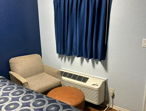 Tanglewood Motel hotel detail image 1