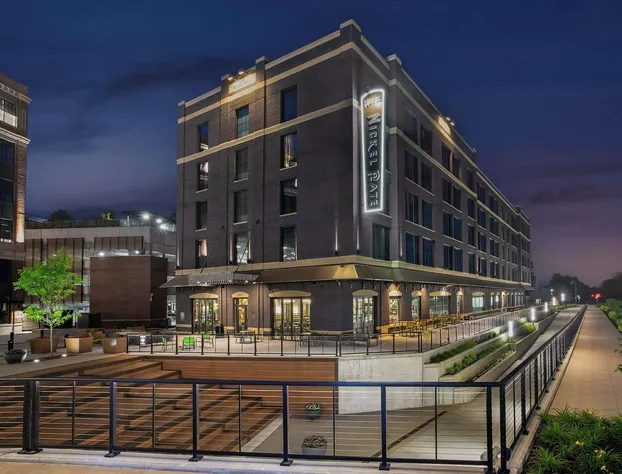 Hotel Nickel Plate Fishers, Tapestry Collection By Hilton hotel detail image 3