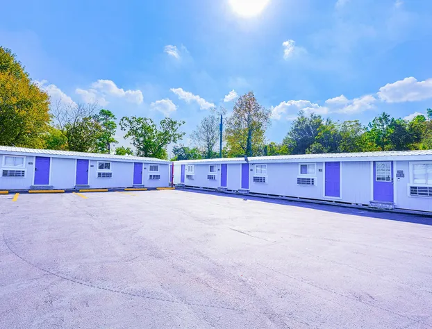 Sands Inn by OYO Winnie hotel detail image 1