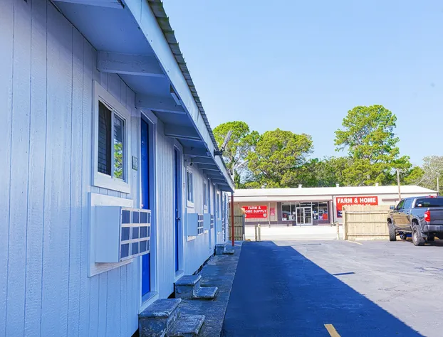 Sands Inn by OYO Winnie hotel detail image 4