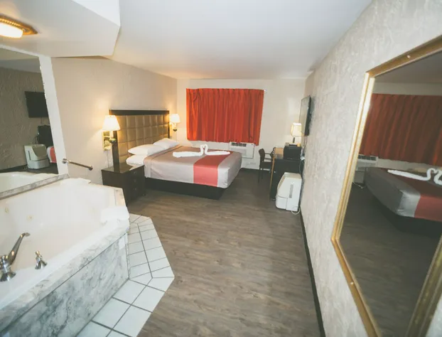 Economy Inn hotel detail image 4