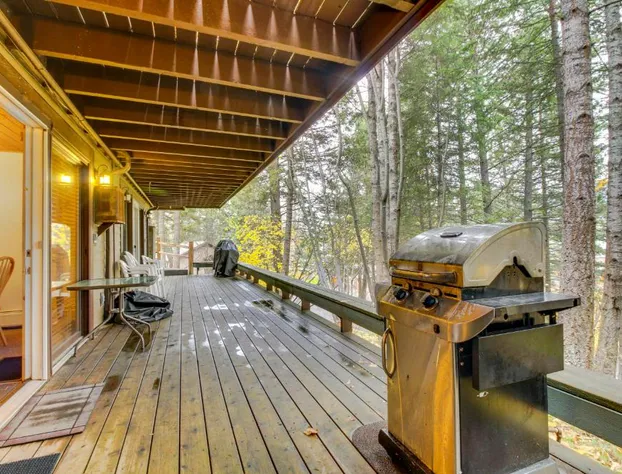 Bay Point Hillside 18C Down hotel detail image 1