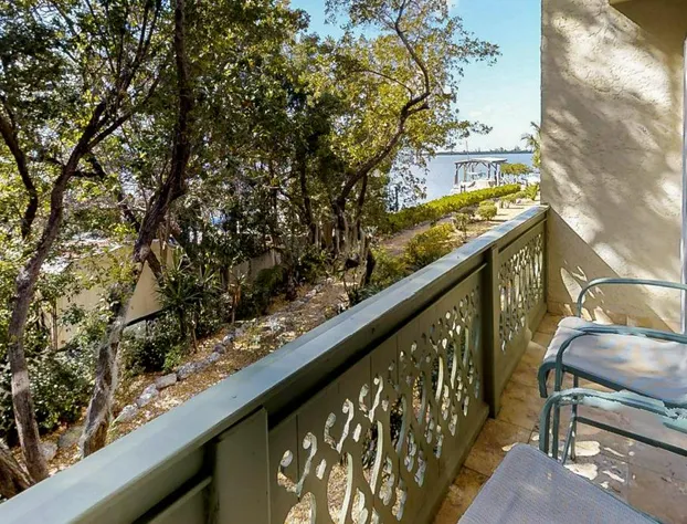 Flagler's Crossing hotel detail image 3