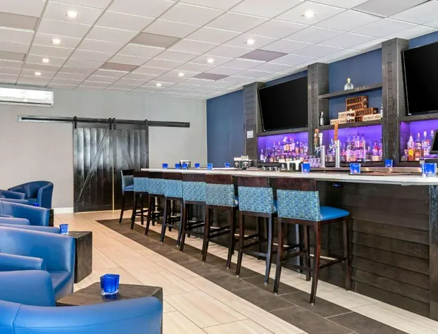 Clarion Hotel Conference Center Lexington North hotel detail image 4