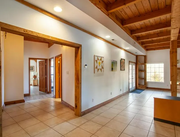 Laid Back Lodge Spacious Retreat in Lenoir City hotel detail image 2