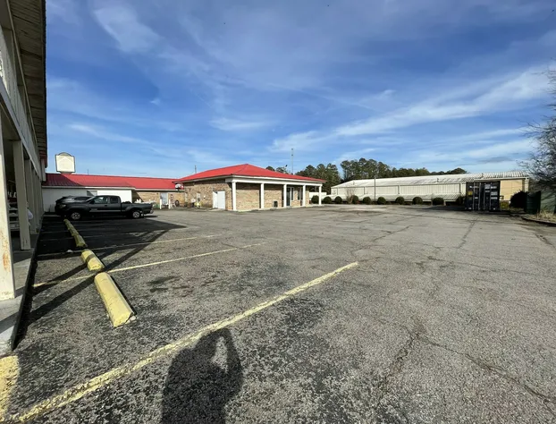 Covered Bridge Inn & Suites hotel detail image 4