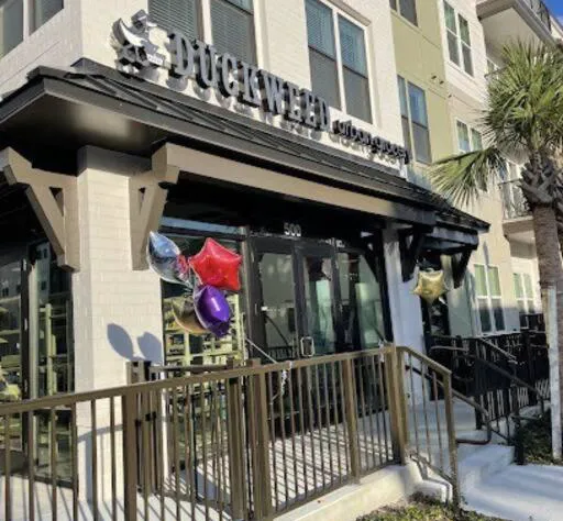 Modern Luxury Resort-Style Stay hotel detail image 1