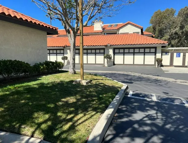 Paradise resort living Mandalay beach hotel detail image 2