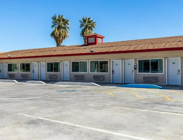 Econo Lodge Needles hotel detail image 3