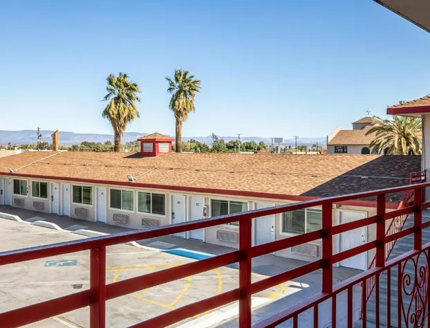 Econo Lodge Needles hotel detail image 4