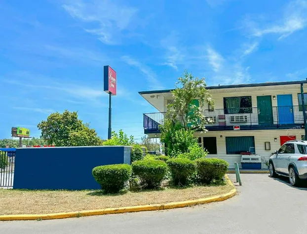 Luxury Inn by OYO Albany hotel detail image 2